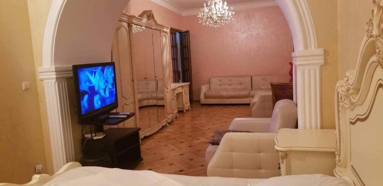 Apartment Irma Rustaveli 57 باتومي المظهر الخارجي الصورة